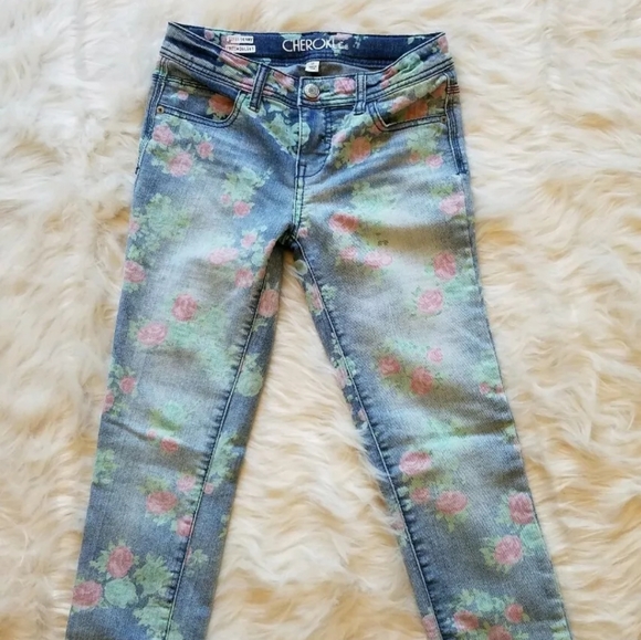 Cherokee Faded Denim Roses Super Skinny Jeans - Picture 2 of 4